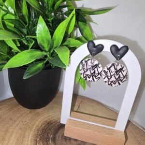 Cariad ❤️ Black Heart Dangly Earrings